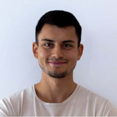 Oscar Cruz